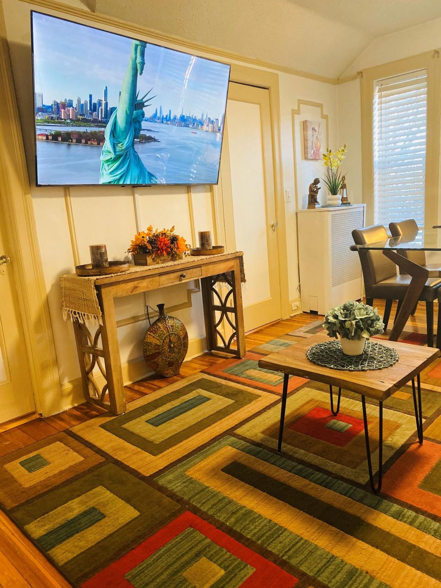 Nyc Cozy Private Bedroom With Free Parking & Near Subway - Business & Tourists 뉴욕 외부 사진